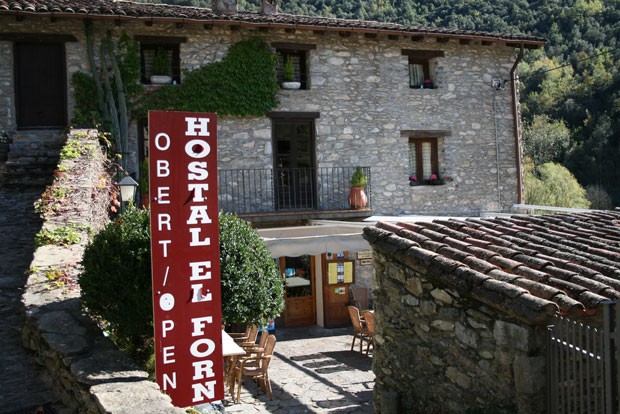 Hostal ** El Forn de Beget 