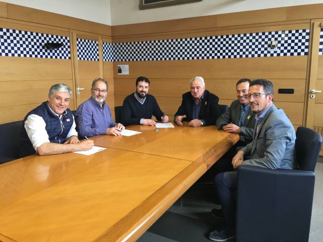 Signatura de conveni amb l'Ajuntament d'Olot