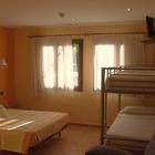 Hostal Restaurant Mont - Rock - a75f4-habitacio-montrock.jpg